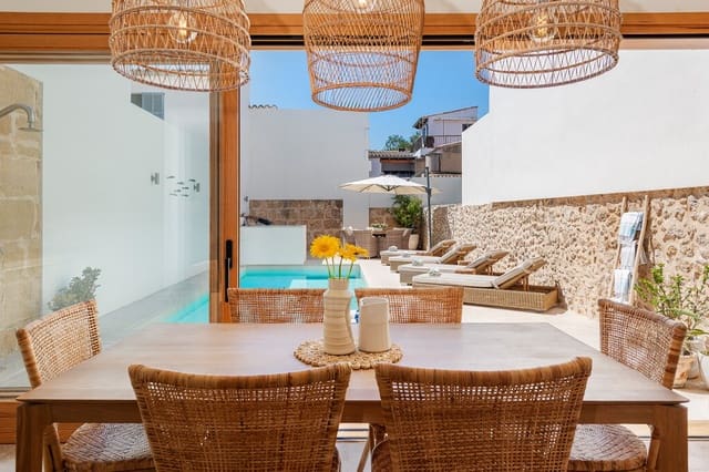 4 soveværelse Byhus til salg i Pollensa / Pollença med swimmingpool - € 1.750.000 (Ref: 9390177)