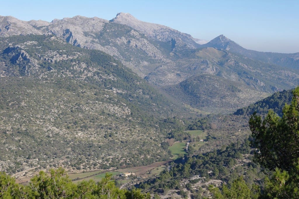 5 bedroom Villa for sale in Bunyola with pool - € 1,700,000 (Ref: 9400400)