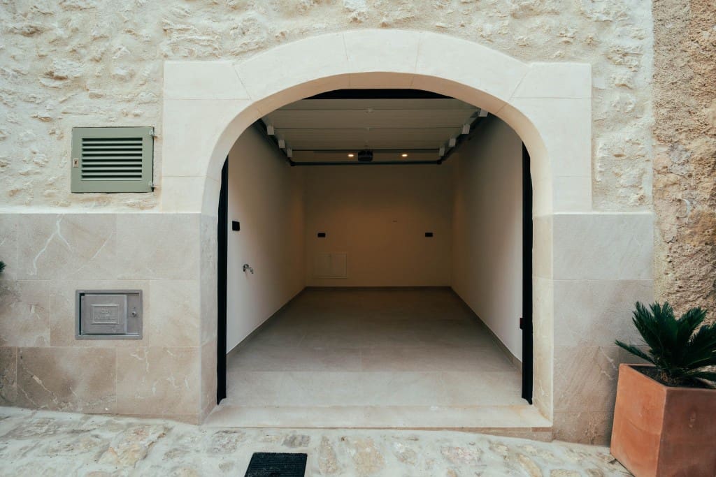 4 chambre Maison de Ville à vendre à Montuiri avec piscine - 1 795 000 € (Ref: 9400401)