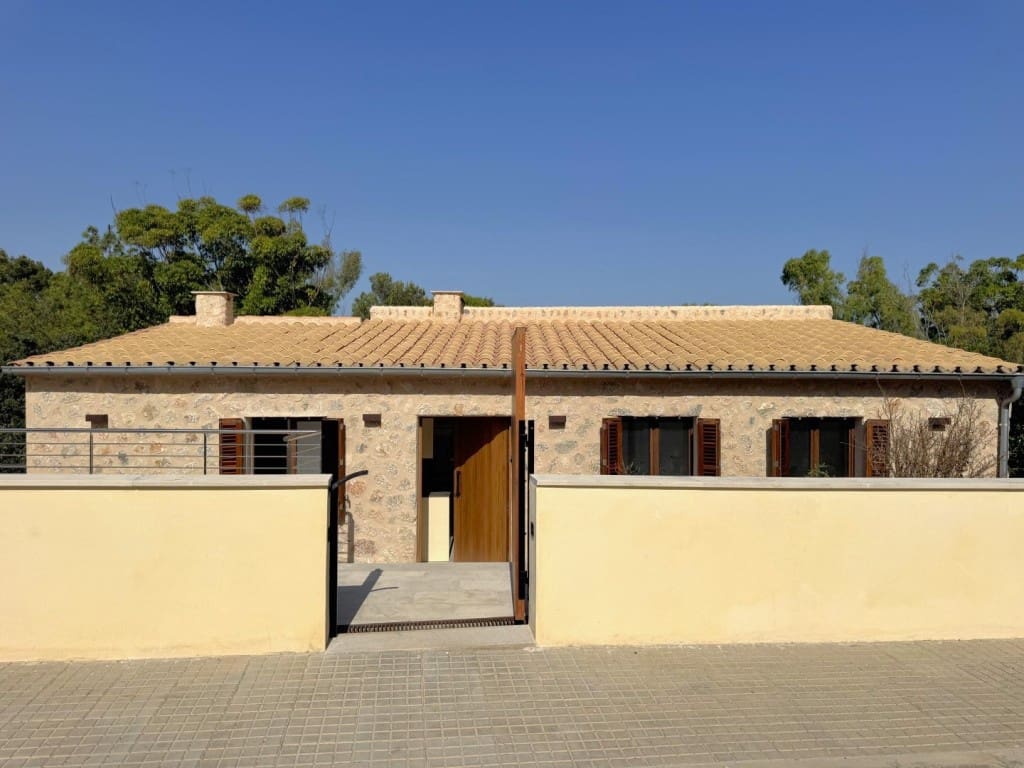 3 bedroom Villa for sale in Mal Pas-Bon Aire with pool - € 950,000 (Ref: 9415486)