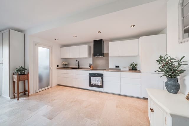 2 soveværelse Lejlighed til salg i El Toro / Port Adriano, Calvià med swimmingpool garage - € 750.000 (Ref: 9430838)