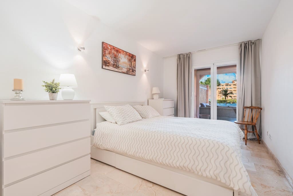 2 bedroom Apartment for sale in El Toro / Port Adriano with pool garage - € 750,000 (Ref: 9430838)