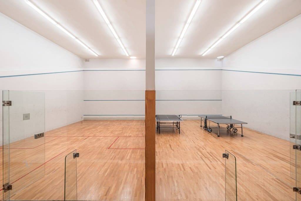 2 bedroom Apartment for sale in El Toro / Port Adriano with pool garage - € 750,000 (Ref: 9430838)