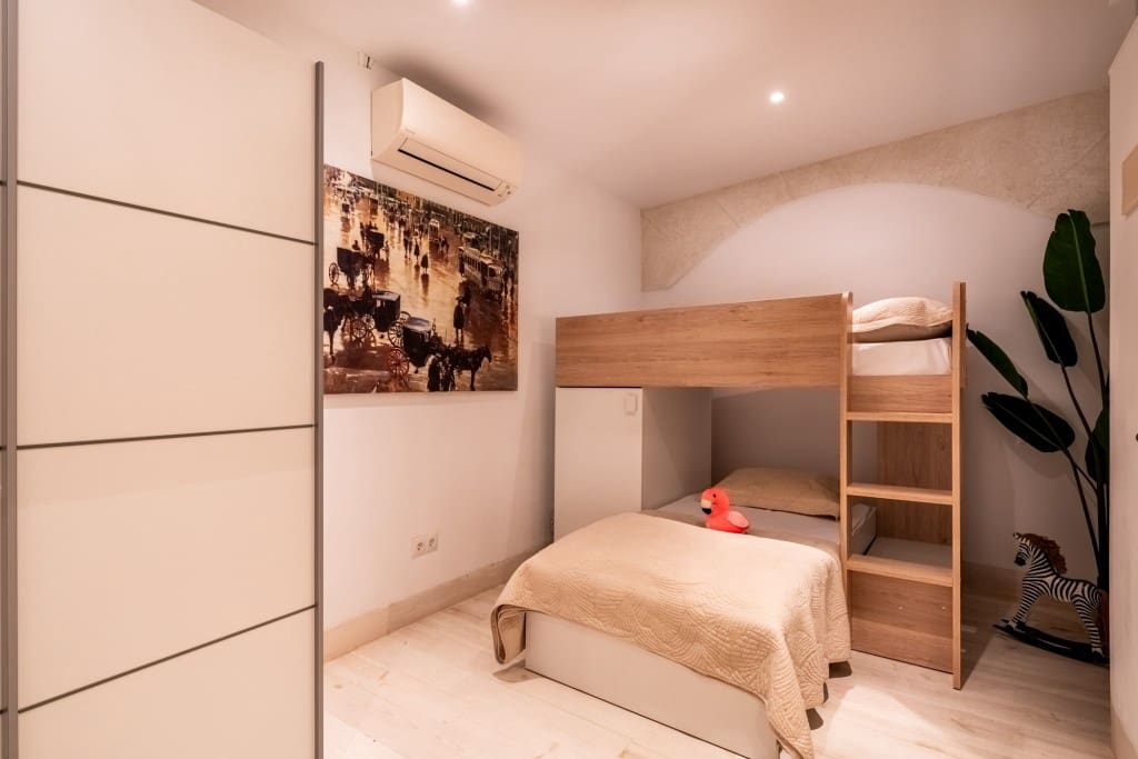 4 sypialnia Dom na sprzedaż w Palma de Mallorca z basenem garażem - 2 480 000 € (Ref: 9439505)