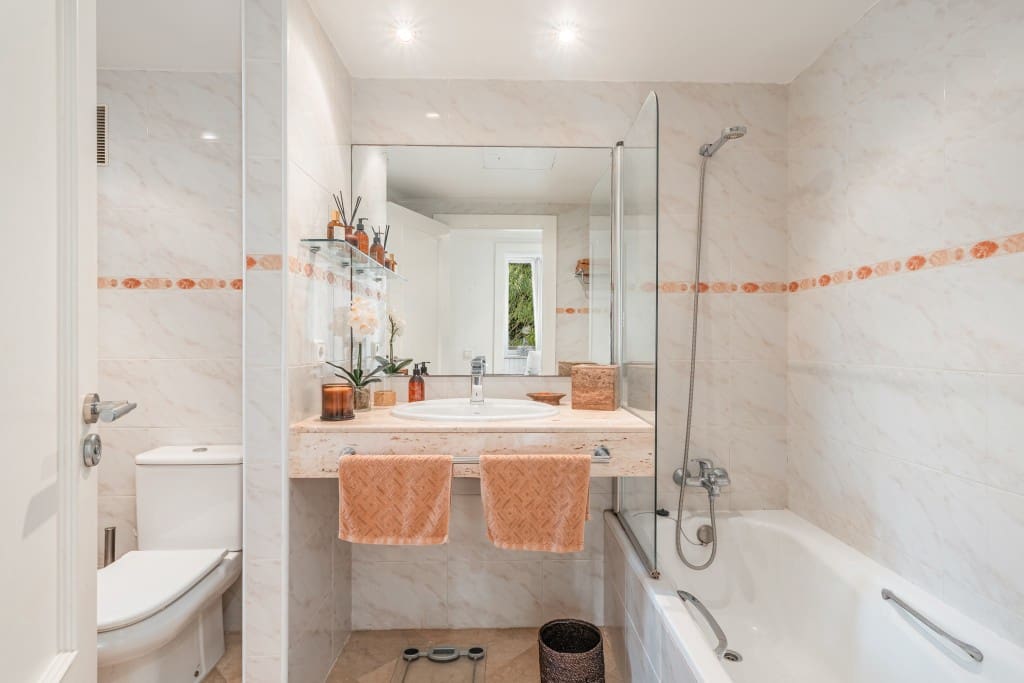 4 soveværelse Lejlighed til salg i Bendinat med swimmingpool garage - € 1.650.000 (Ref: 9445852)