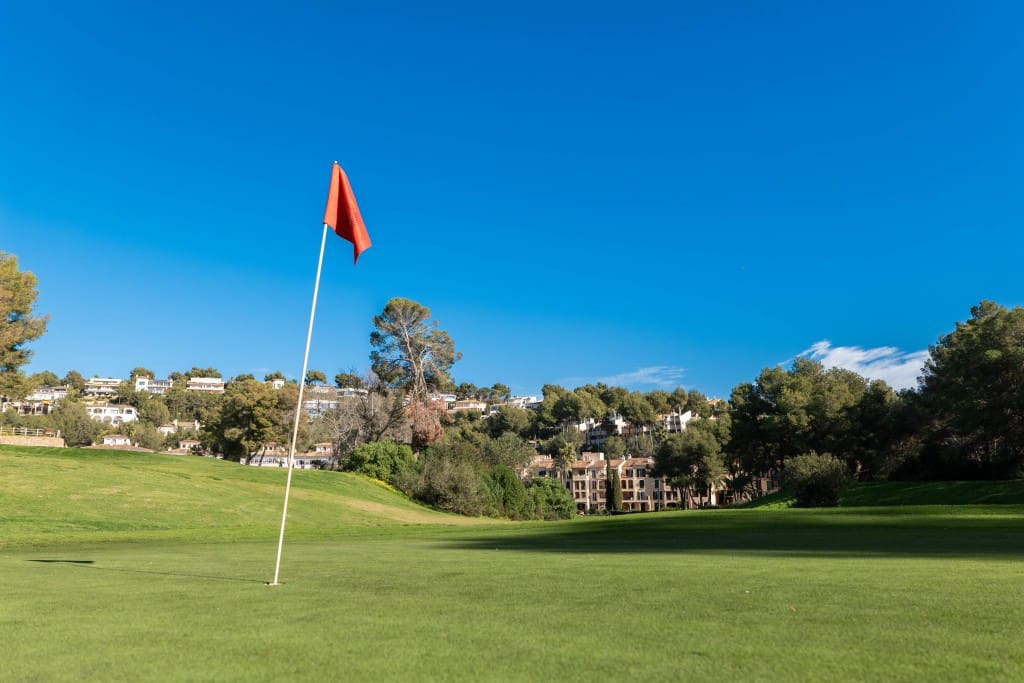 4 soveværelse Lejlighed til salg i Bendinat med swimmingpool garage - € 1.650.000 (Ref: 9445852)