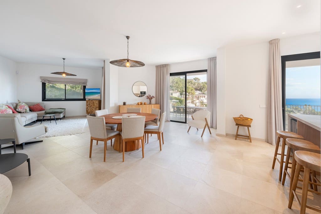 4 makuuhuone Huvila myytävänä paikassa Costa d'en Blanes mukana uima-altaan 
autotalli - 3 900 000 € (Ref: 9445853)