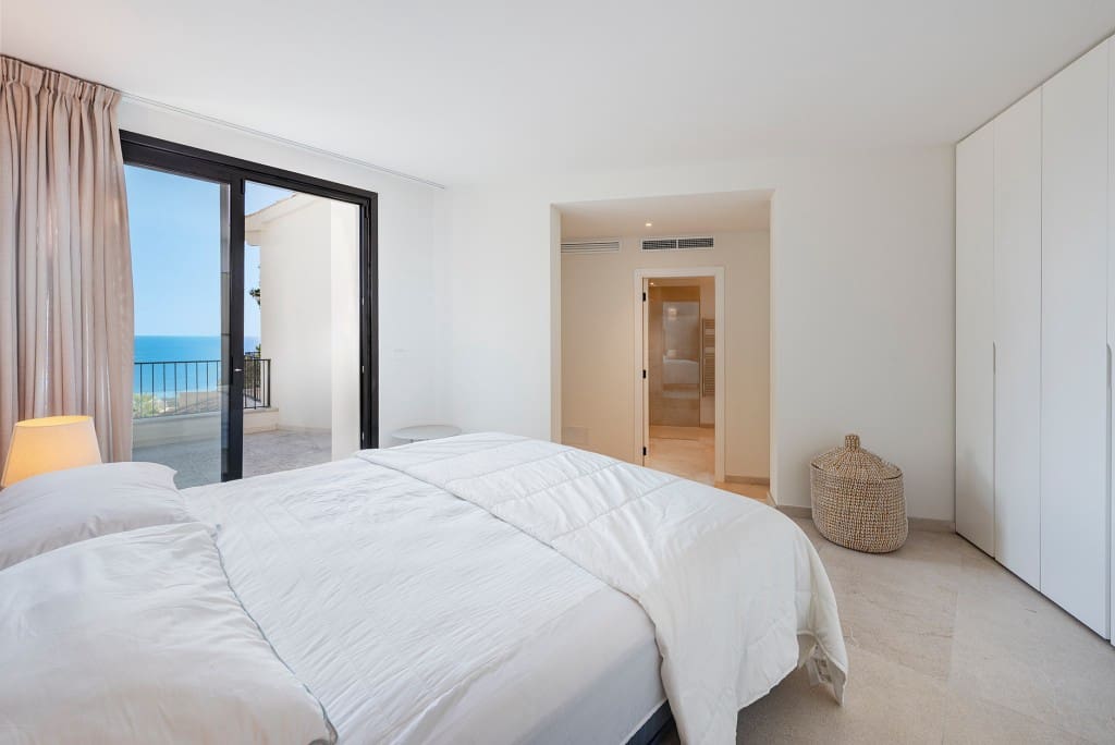 4 makuuhuone Huvila myytävänä paikassa Costa d'en Blanes mukana uima-altaan 
autotalli - 3 900 000 € (Ref: 9445853)