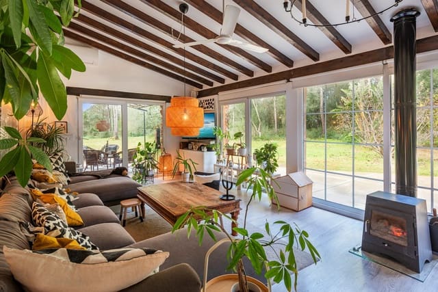 Finca/Casa Rural de 4 habitaciones en Sencelles en venta con piscina - 1.800.000 € (Ref: 9461130)