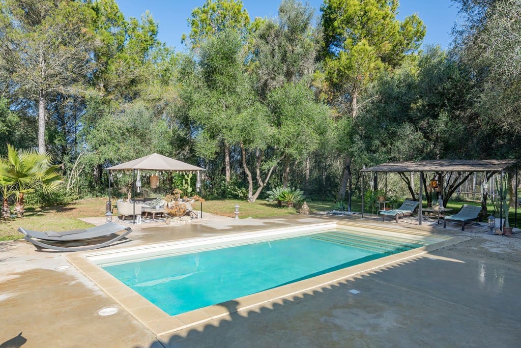 Finca/Casa Rural de 4 habitaciones en Sencelles en venta con piscina - 1.800.000 € (Ref: 9461130)