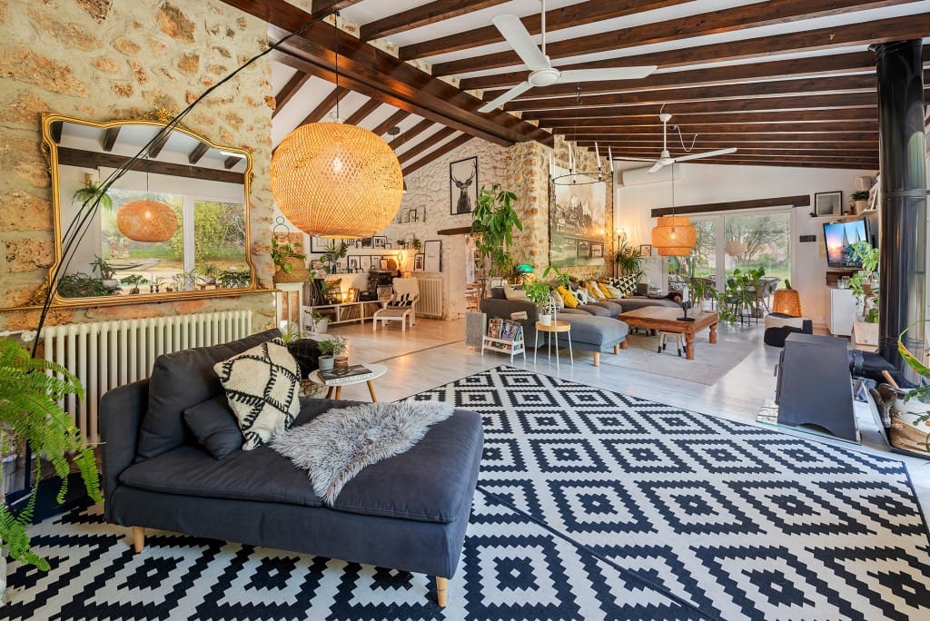 Finca/Casa Rural de 4 habitaciones en Sencelles en venta con piscina - 1.800.000 € (Ref: 9461130)