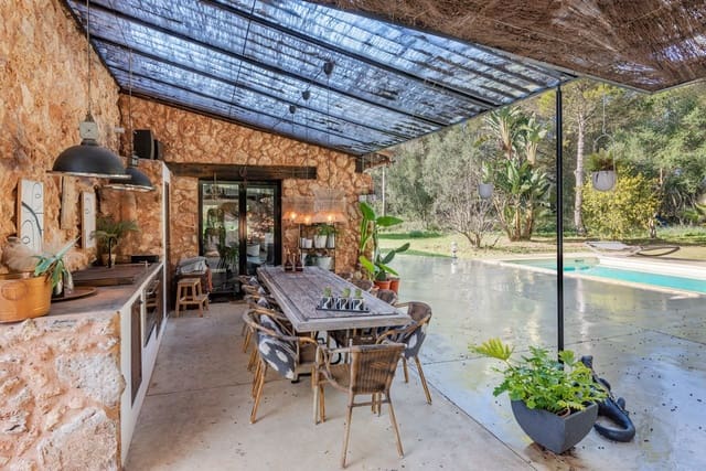 Finca/Casa Rural de 4 habitaciones en Sencelles en venta con piscina - 1.800.000 € (Ref: 9461130)