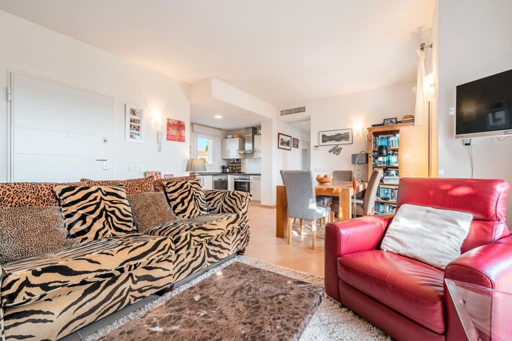 2 bedroom Apartment for sale in Sa Rapita / La Rapita with pool garage - € 480,000 (Ref: 9468143)