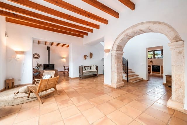 7 bedroom Finca/Country House for sale in Felanitx with pool garage - € 3,250,000 (Ref: 9470453)