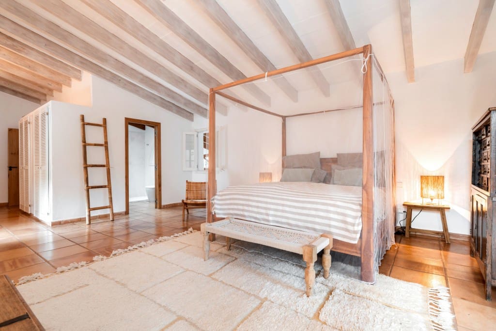 7 bedroom Finca/Country House for sale in Felanitx with pool garage - € 3,250,000 (Ref: 9470453)