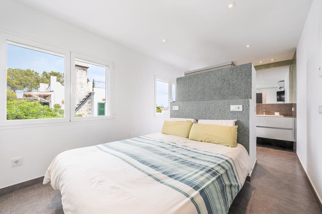 4 makuuhuone Huvila myytävänä paikassa El Toro / Port Adriano mukana uima-altaan 
autotalli - 2 660 000 € (Ref: 9470454)