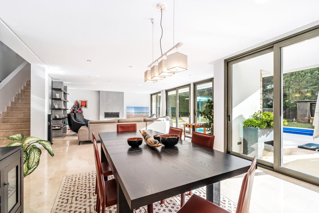 5 soveværelse Villa til salg i Santa Ponsa med swimmingpool - € 4.900.000 (Ref: 9488184)