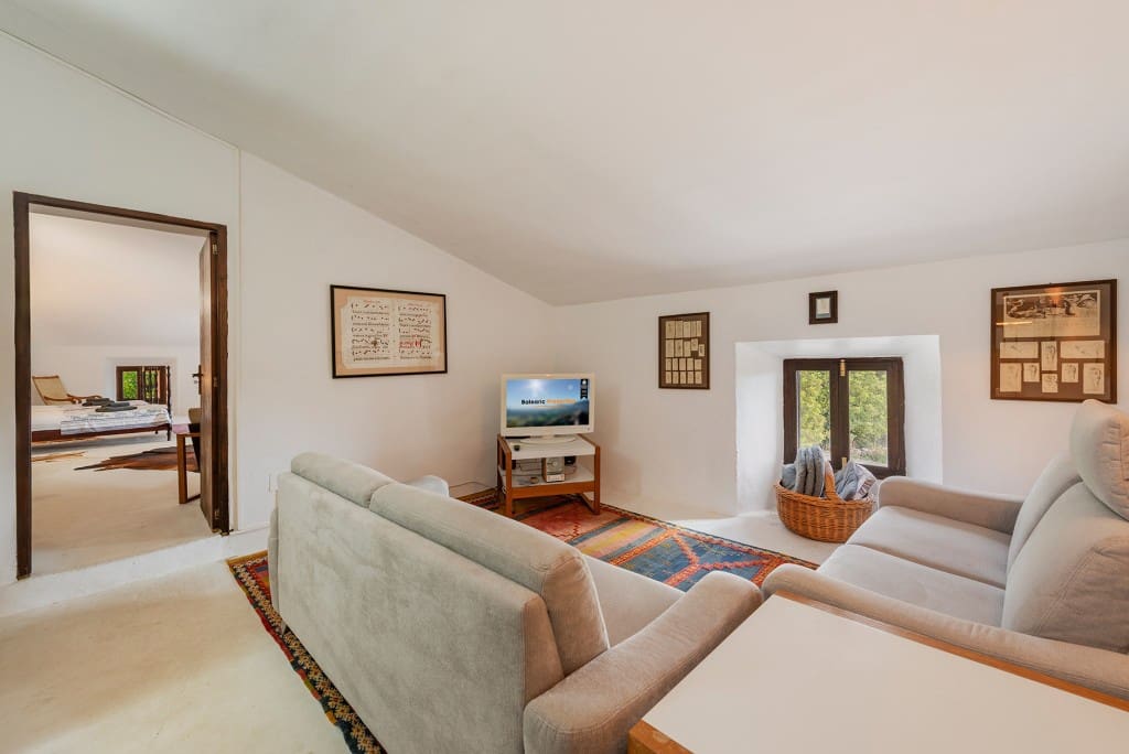 Finca/Casa Rural de 6 habitaciones en Caimari en venta con piscina garaje - 4.950.000 € (Ref: 9496882)