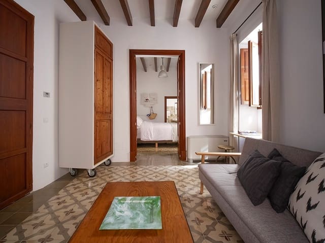 7 bedroom Hotel for sale in Sineu - € 2,500,000 (Ref: 9501861)