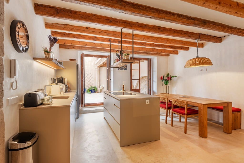 Casa de 3 habitaciones en Pollensa / Pollença en venta con piscina garaje - 1.595.000 € (Ref: 9529461)