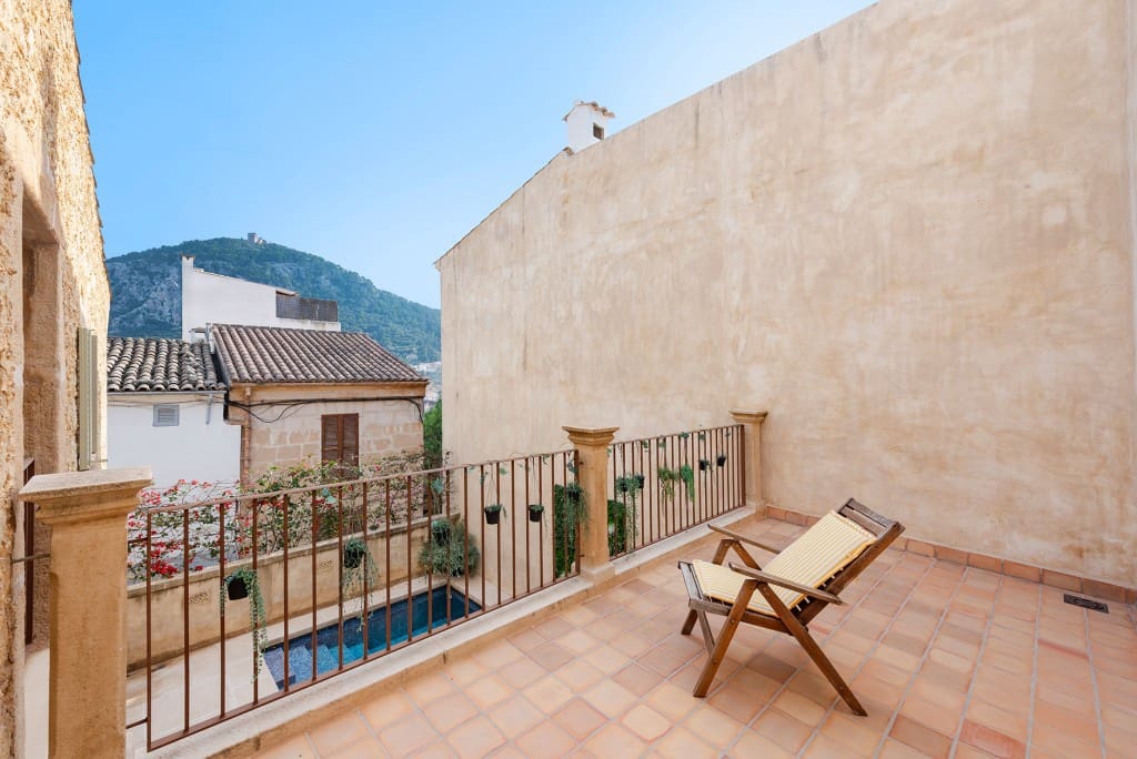 Casa de 3 habitaciones en Pollensa / Pollença en venta con piscina garaje - 1.595.000 € (Ref: 9529461)
