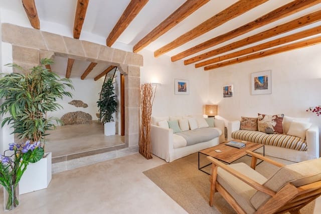 Casa de 3 habitaciones en Pollensa / Pollença en venta con piscina garaje - 1.595.000 € (Ref: 9529461)