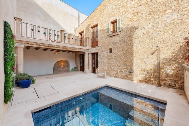 Casa de 3 habitaciones en Pollensa / Pollença en venta con piscina garaje - 1.595.000 € (Ref: 9529461)