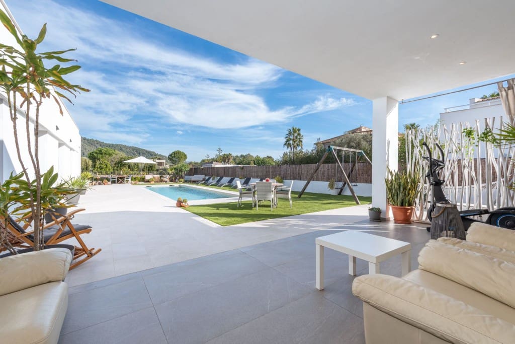 3 bedroom Villa for sale in Pollensa / Pollenca with pool - € 1,495,000 (Ref: 9529462)