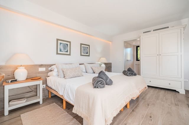 4 sypialnia Willa na sprzedaż w Port de Pollença, Pollensa / Pollença z basenem garażem - 2 400 000 € (Ref: 9581577)