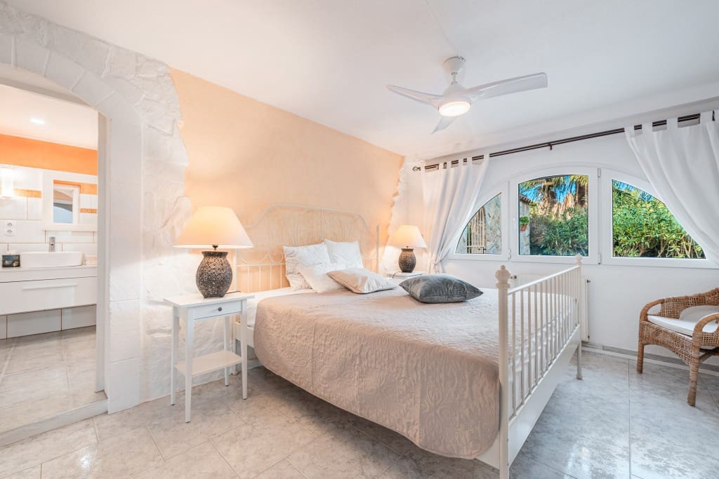 4 makuuhuone Huvila myytävänä paikassa Santa Ponsa mukana uima-altaan 
autotalli - 2 950 000 € (Ref: 9598721)