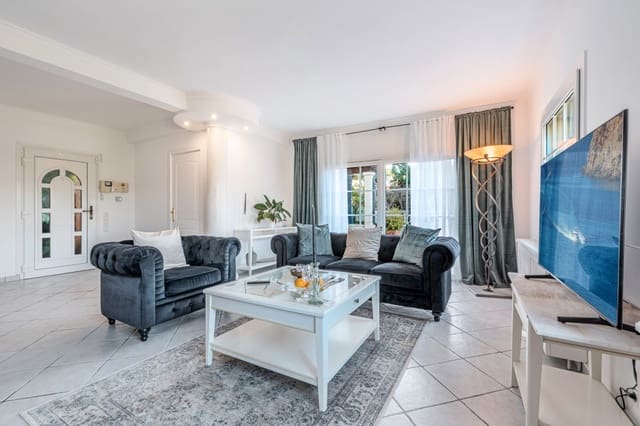 4 makuuhuone Huvila myytävänä paikassa Santa Ponsa, Calvià mukana uima-altaan 
autotalli - 2 950 000 € (Ref: 9598721)