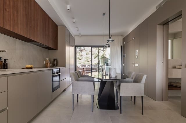 2 soverom Leilighet til salgs i Cala Mayor, Palma de Mallorca med svømmebasseng garasje - € 1 500 000 (Ref: 9607218)