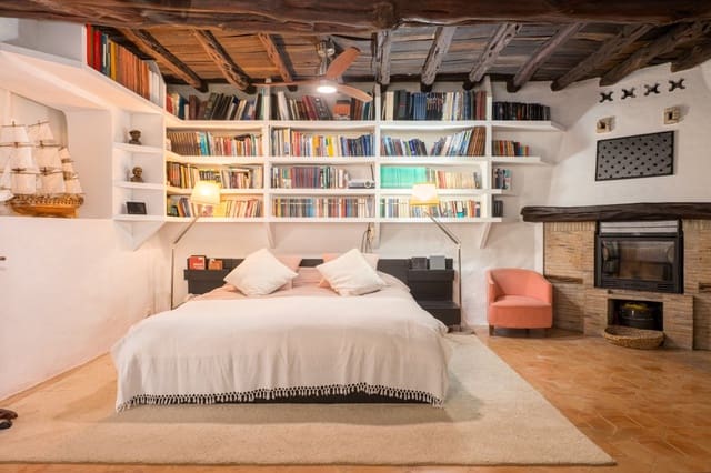 6 Zimmer Finca/Landgut zu verkaufen in Sant Joan de Labritja mit Pool Garage - 2.300.000 € (Ref: 9614749)