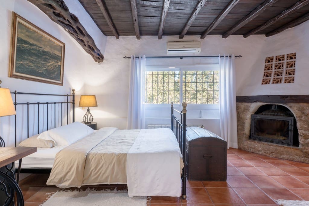 6 Zimmer Finca/Landgut zu verkaufen in Sant Joan de Labritja mit Pool Garage - 2.300.000 € (Ref: 9614749)