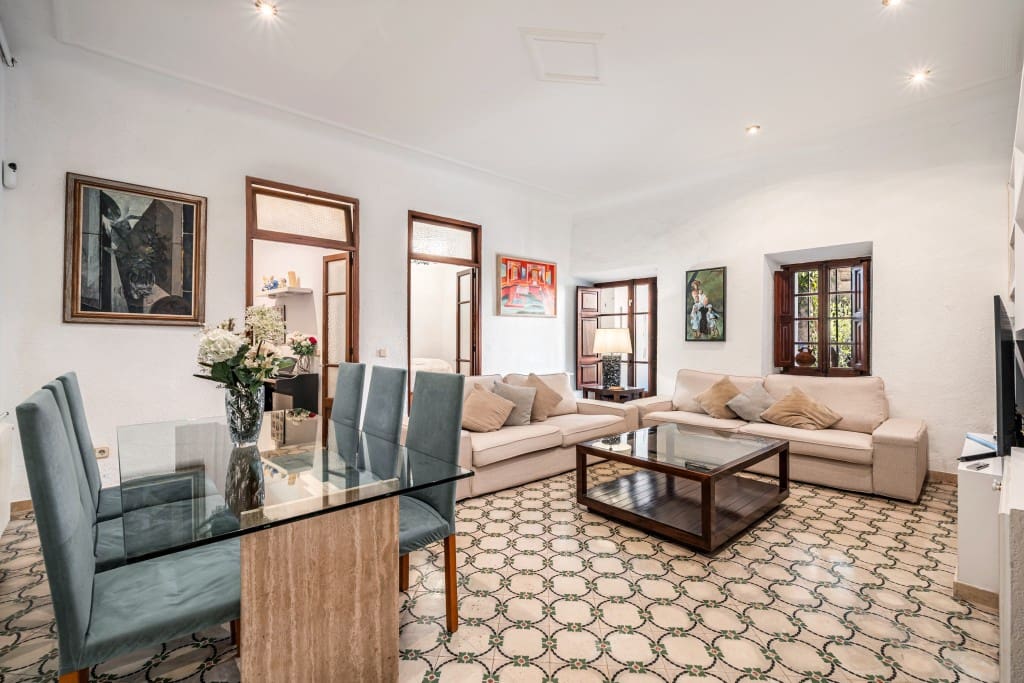 6 bedroom Apartment for sale in Palma de Mallorca - € 3,000,000 (Ref: 9625344)