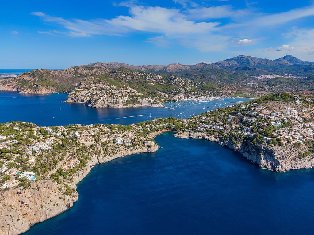 Building Plot for sale in Es Camp De Mar / El Camp De Mar - € 19,000,000 (Ref: 9627237)