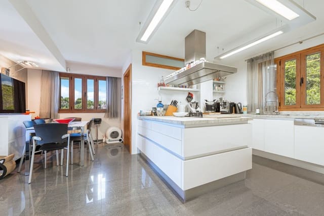 Ático de 4 habitaciones en Cas Catala, Calvià en venta con piscina garaje - 1.890.000 € (Ref: 9627239)