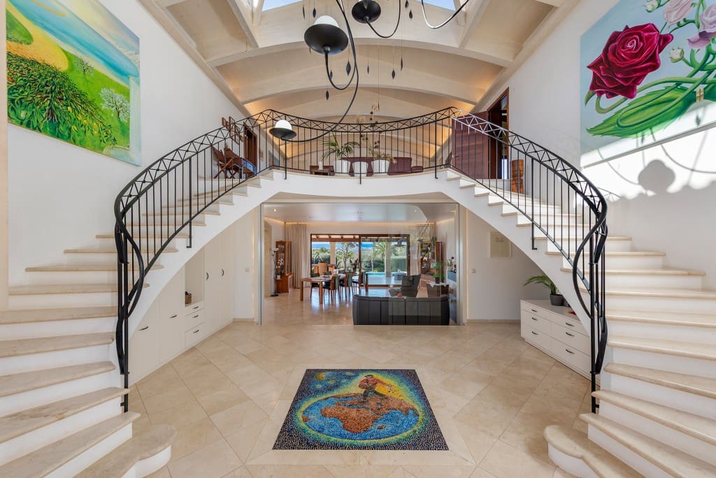 4 slaapkamer Villa te koop in Puntiro met zwembad - € 2.900.000 (Ref: 9636461)