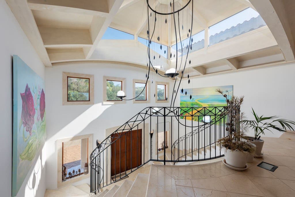 4 slaapkamer Villa te koop in Puntiro met zwembad - € 2.900.000 (Ref: 9636461)