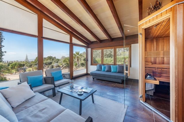 4 slaapkamer Villa te koop in Puntiró, Palma de Mallorca met zwembad - € 2.900.000 (Ref: 9636461)