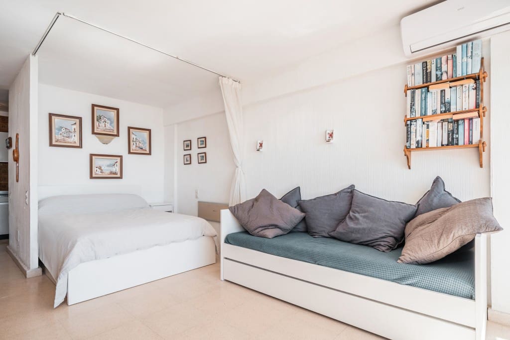 Estudio de 1 habitación en Puerto Portals en venta - 295.000 € (Ref: 9665939)