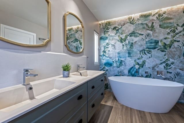 6 soverom Villa til salgs i Palmanova, Calvià med svømmebasseng - € 2 950 000 (Ref: 9679492)