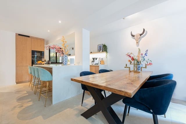 5 slaapkamer Huis te koop in Port de Pollença, Pollensa / Pollença met zwembad garage - € 1.600.000 (Ref: 9686035)