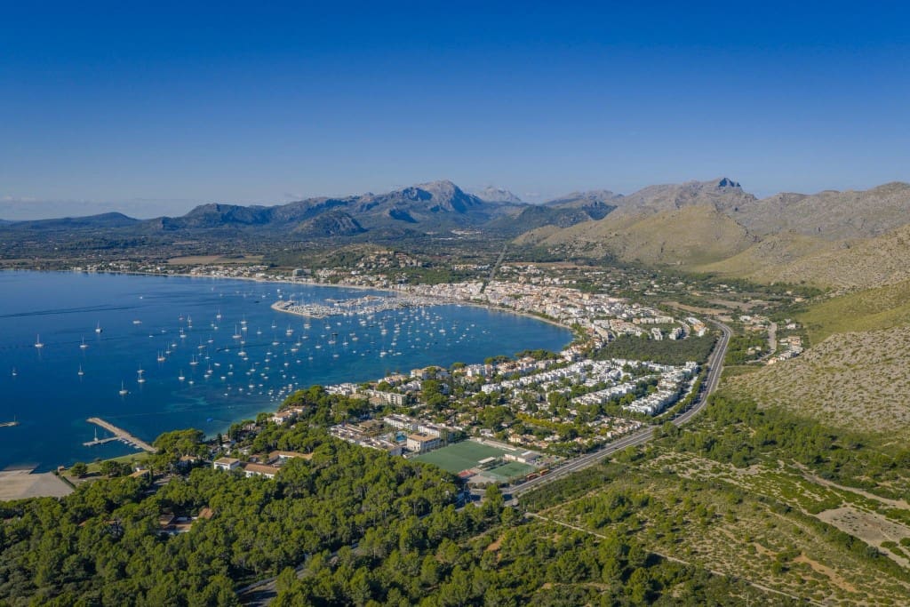 4 bedroom Semi-detached Villa for sale in Pollensa / Pollenca with pool garage - € 1,495,000 (Ref: 9694721)