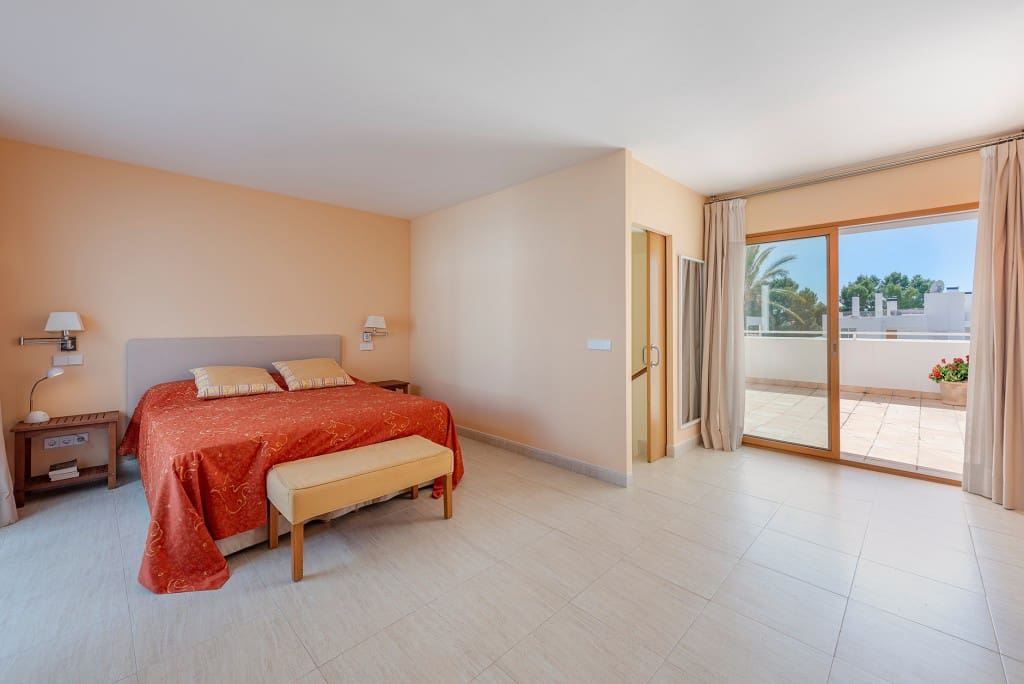 4 bedroom Semi-detached Villa for sale in Pollensa / Pollenca with pool garage - € 1,495,000 (Ref: 9694721)