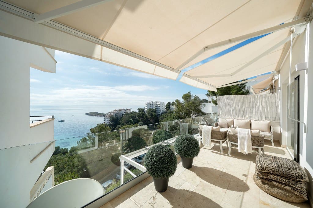 2 bedroom Apartment for sale in Illetas with pool garage - € 1,295,000 (Ref: 9700445)