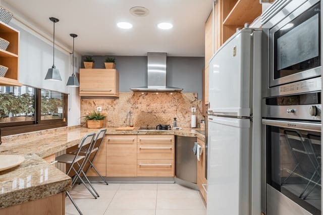 4 quarto Apartamento para venda em Palma de Mallorca com piscina garagem - 1 350 000 € (Ref: 9700446)