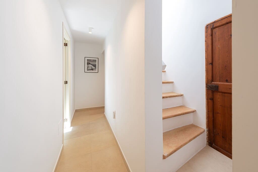 3 bedroom Townhouse for sale in Alcudia - € 1,190,000 (Ref: 9711113)