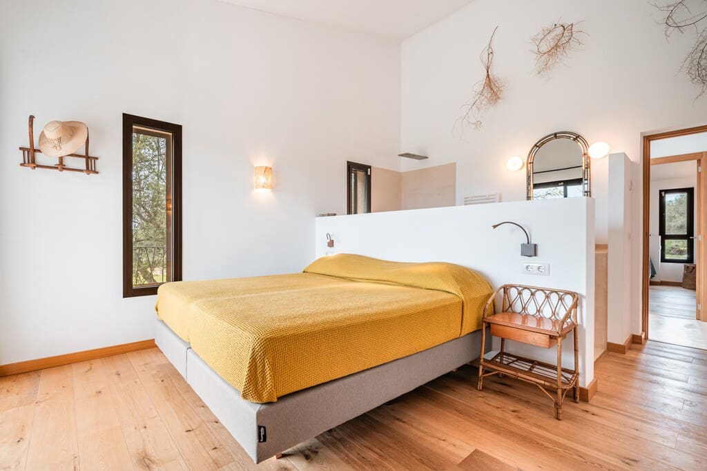 5 bedroom Finca/Country House for sale in Ses Salines with pool - € 3,450,000 (Ref: 9731751)