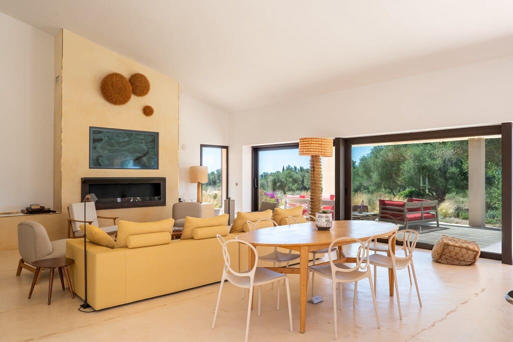 5 bedroom Finca/Country House for sale in Ses Salines with pool - € 2,900,000 (Ref: 9731751)